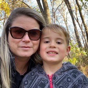 Meet your Posher, Melissa